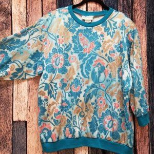Vintage Floral Print Crew neck